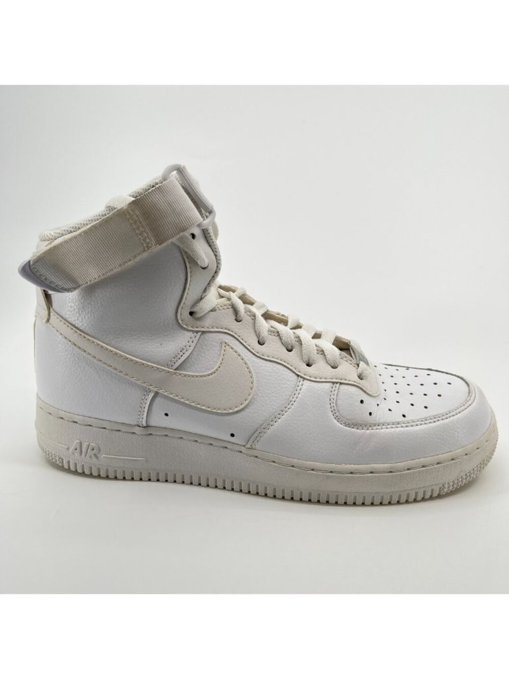 Nike Air Force 1 '07 High Mens Size 8.5 Triple White Basketball Shoes Sneakers